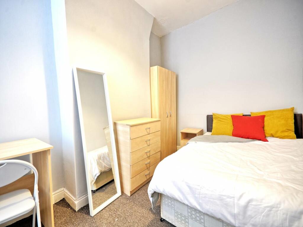 bedroom 3hdr