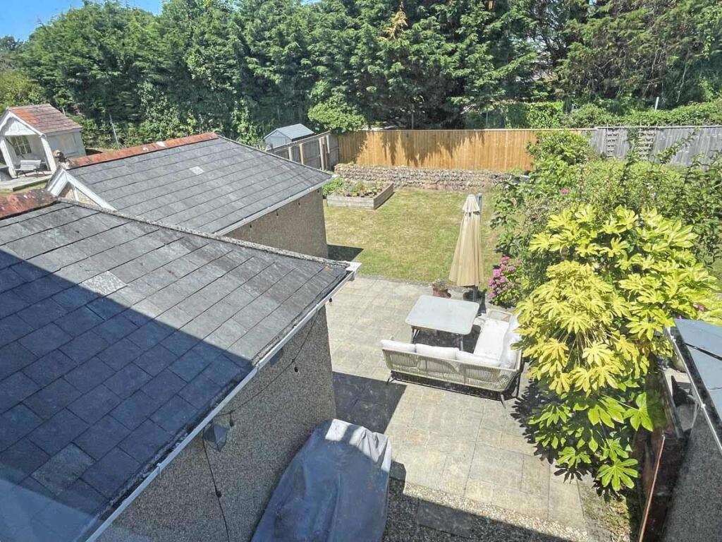 Eggbuckland Road 115 Garden 4.jpg