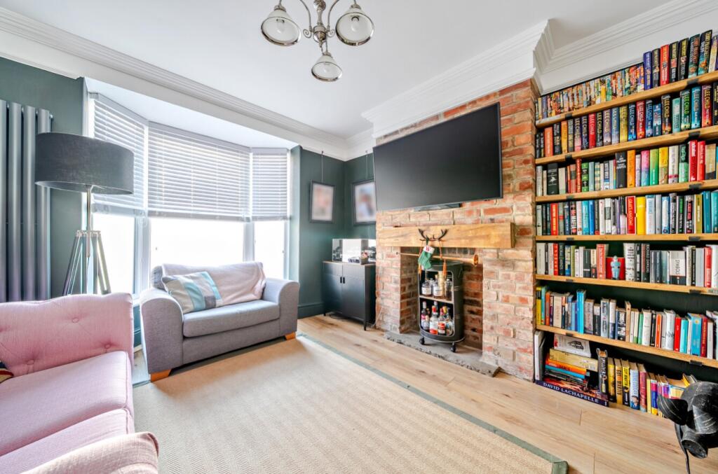 1360885-6-68dbdf83dfe41