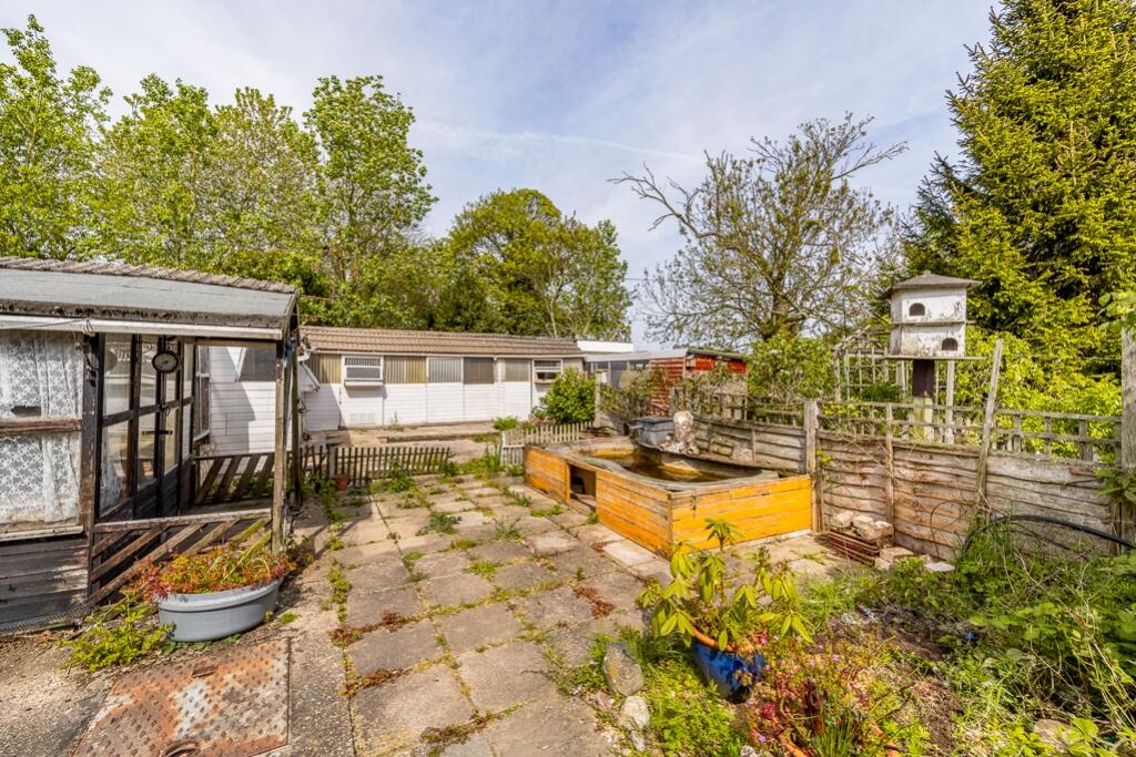 30 Bede Crescent (Benington)-10