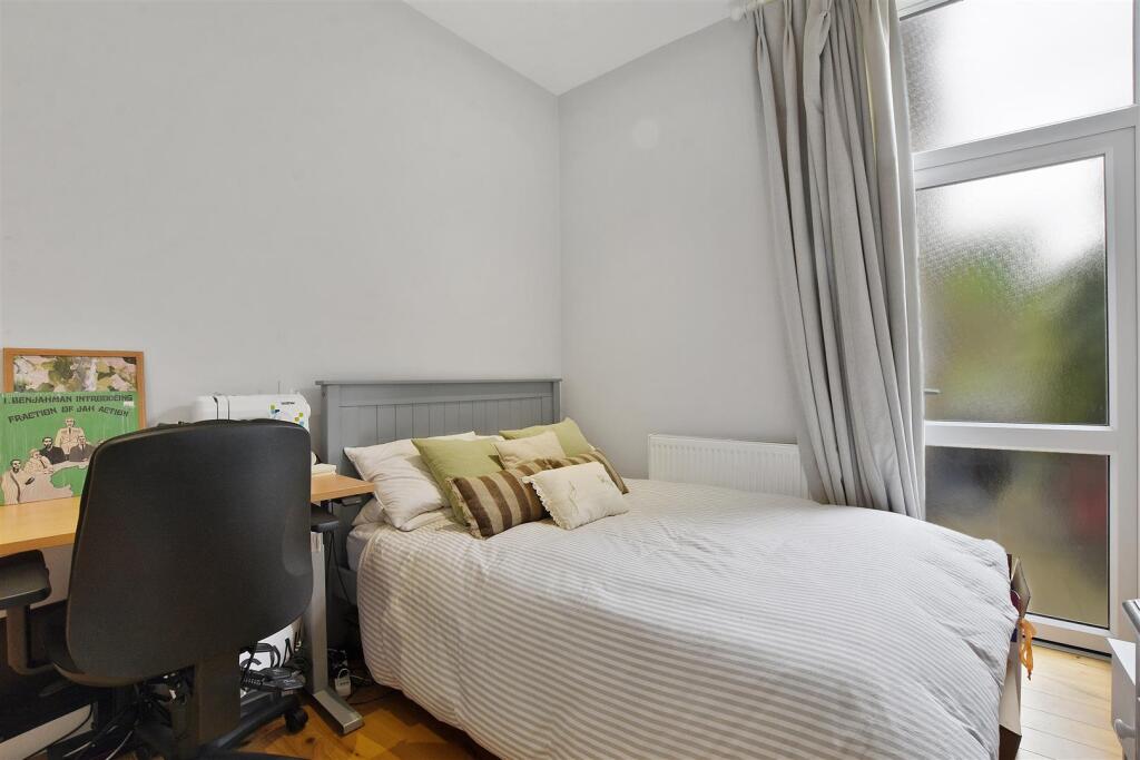 02-7afeGCWT - 55 Pember Road - Bedroom  3-Original