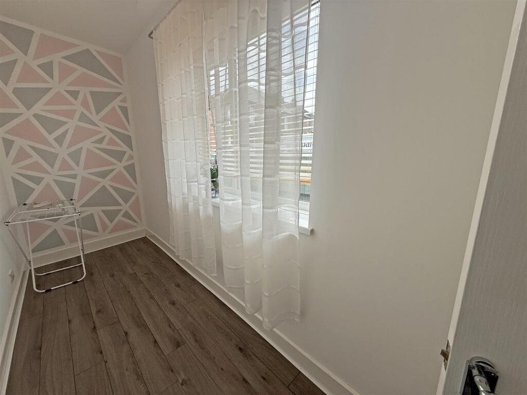 Bedroom 2.jpg