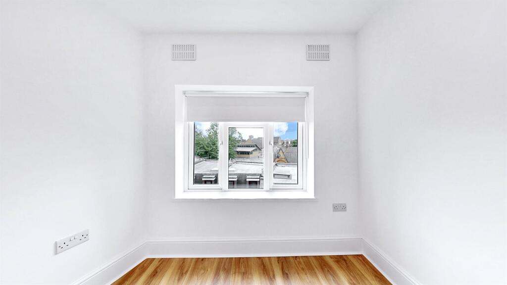 flat 3, 140 Bethnal Green Road - oyYm8d11t1moOvV0t