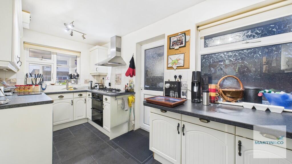 CAM03663G0-PR0211...