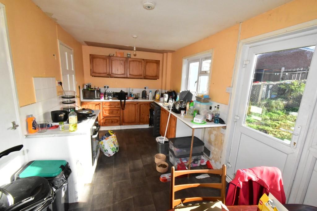 Dining/Kitchen
