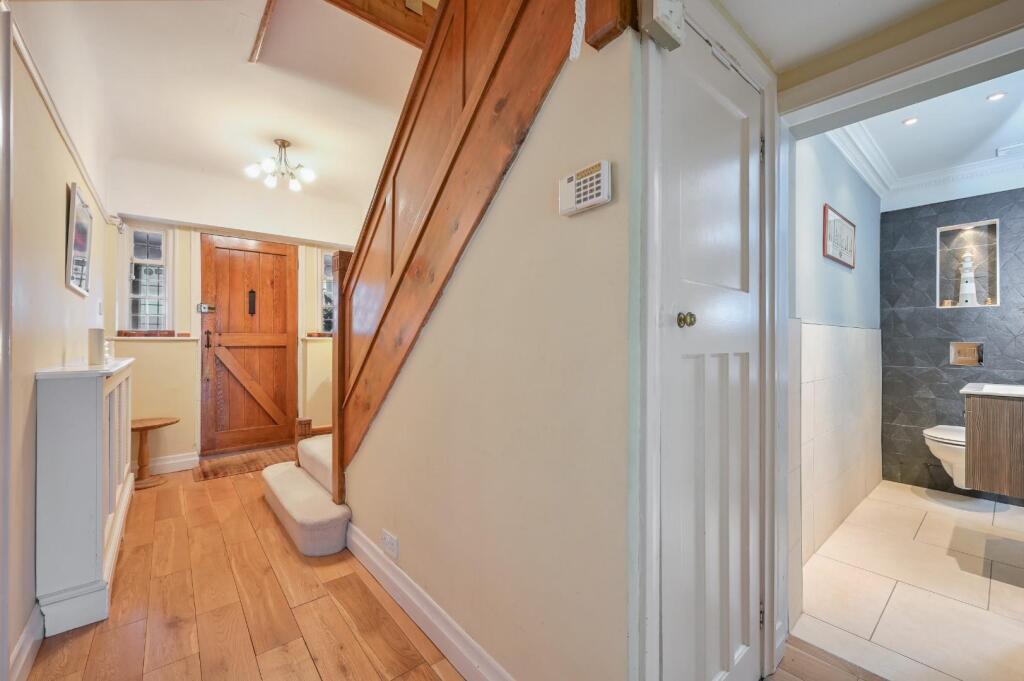 VERNON WALK, - (2).jpg