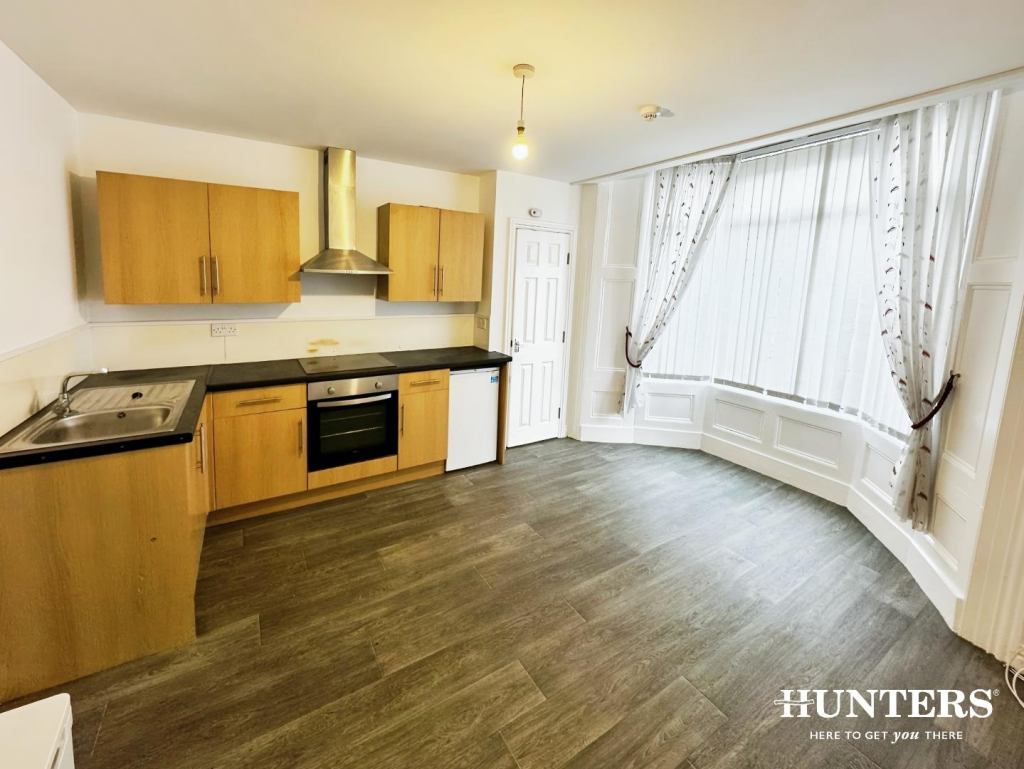 Flat 1 Kitchen Sitting Room.png