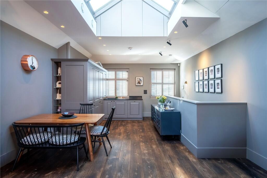 Kitchen/Dining