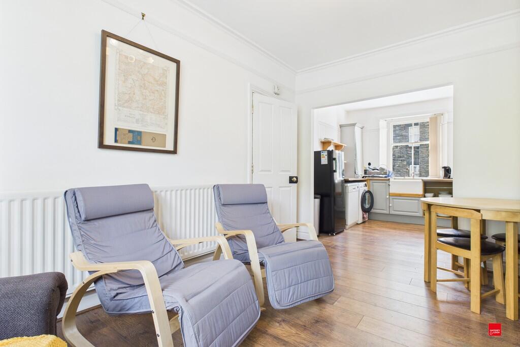 Lounge to Kitchen