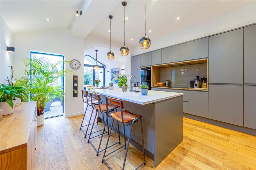 Kitchen/Breakfast