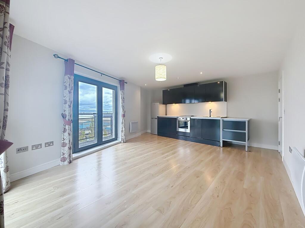 Open Plan Living &amp; Kitchen