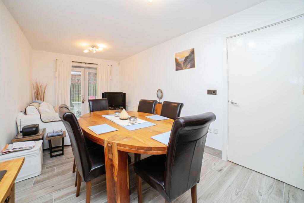 Kitchen-Dining-Loung