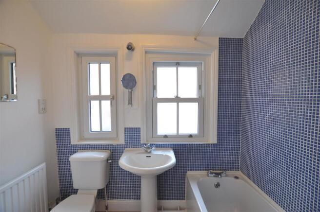 61 St Leonards Road - 11.jpeg