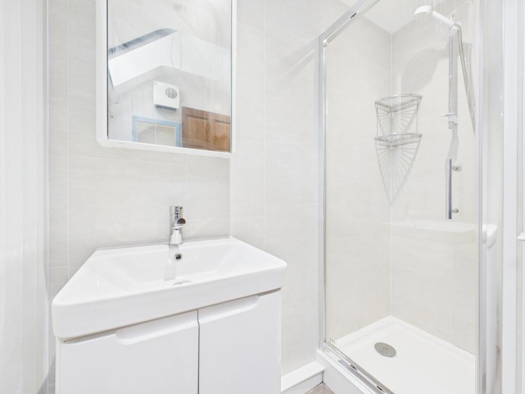 CAM01791G0-PR0187-STILL016