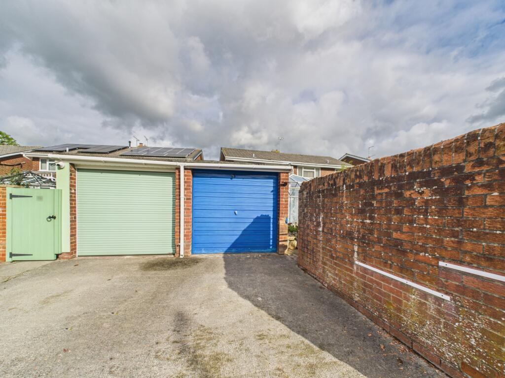 CAM02023G0-PR0177-STILL034