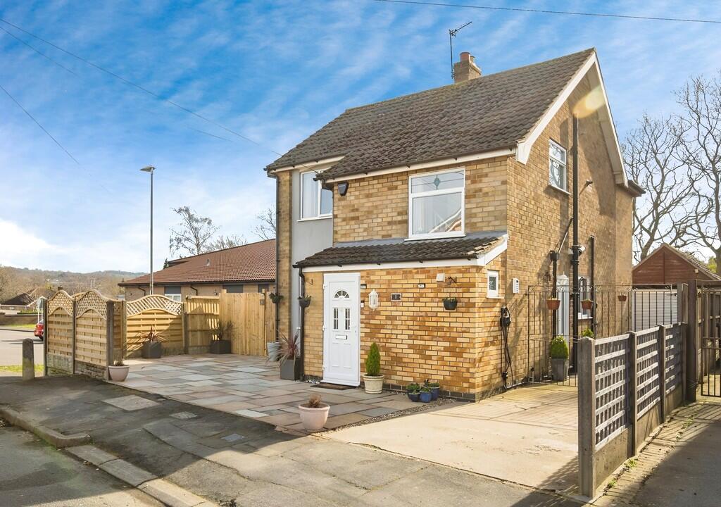 1 Perran Avenue -...