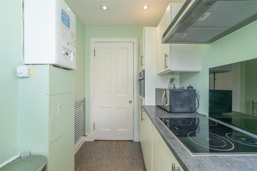 Kitchen Alt