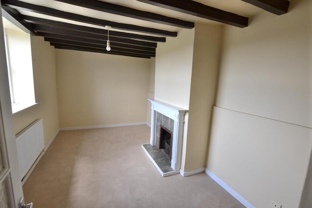 white lodge internals (7).JPG