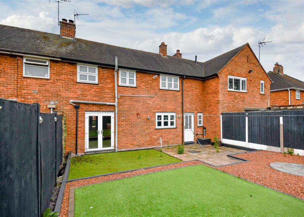 11 Van Diemans Road-External (2).jpg