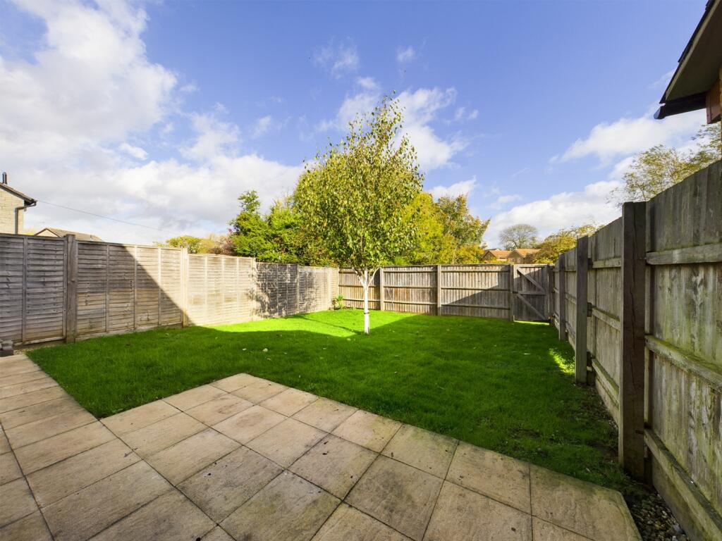 CAM00560P1-PR0212-STILL08