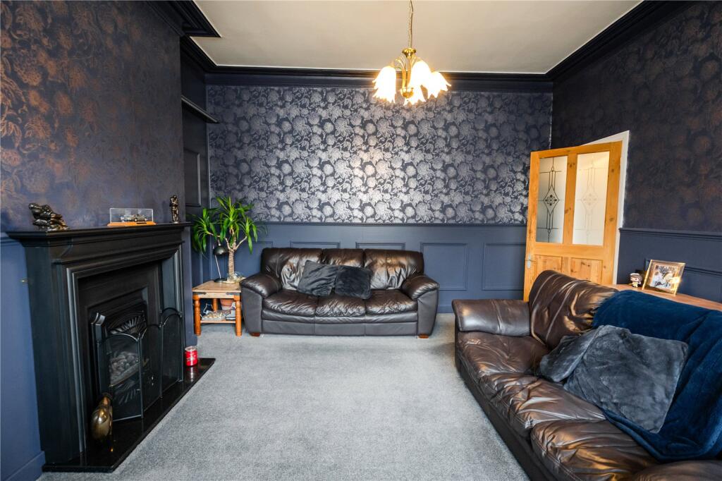 Living Room (2)