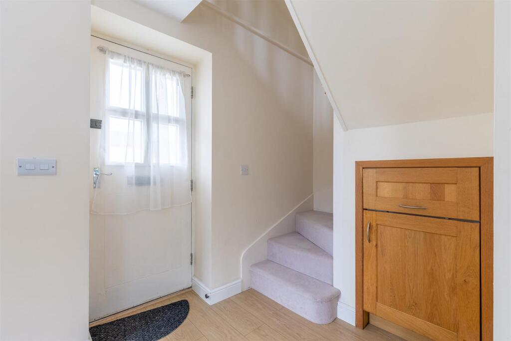 8BroxtonHallMews-9.jpg