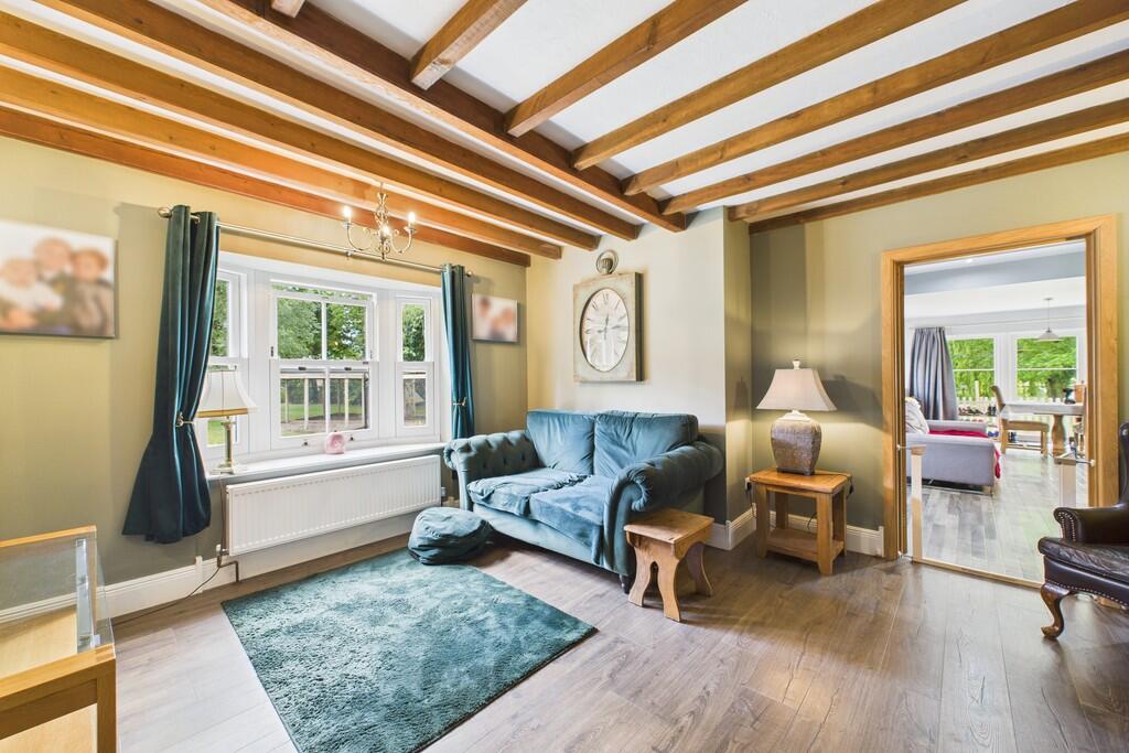 CAM01689G0-PR0472...