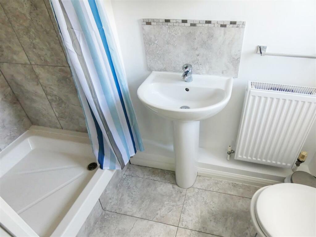 En Suite Shower Room