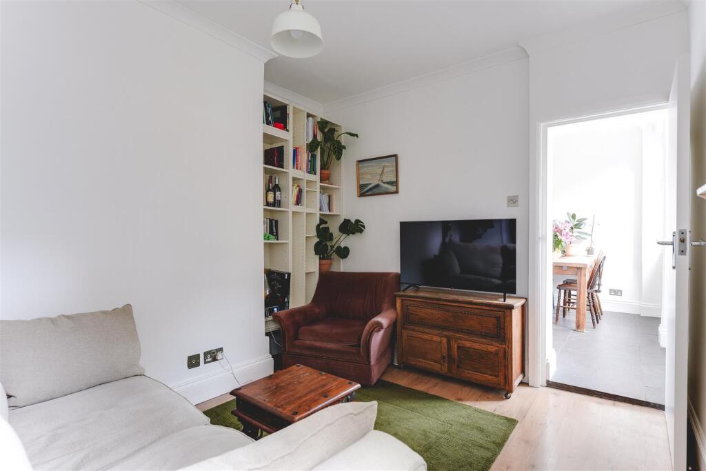 4 Lee Street-7.jpg