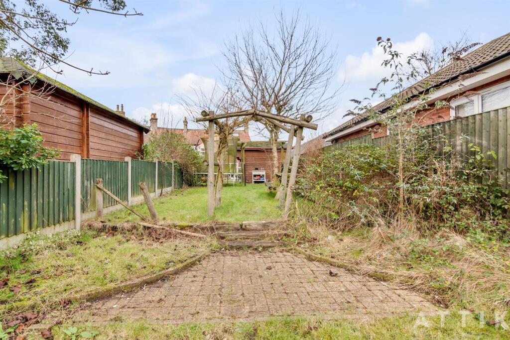 33 Southend Road Bungay NR35 1DN (17).jpg