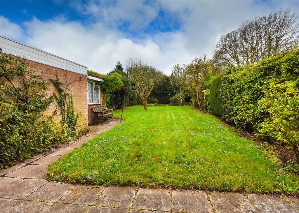 30 Sytch Lane - Garden (2).jpg