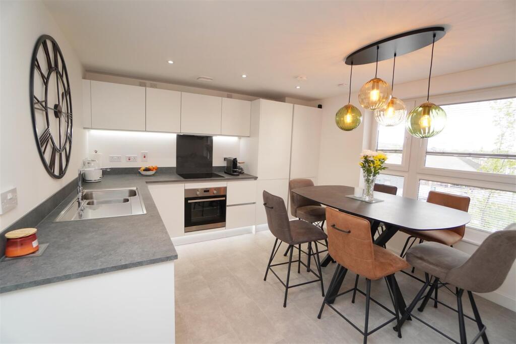 kitchen-dining.jpg