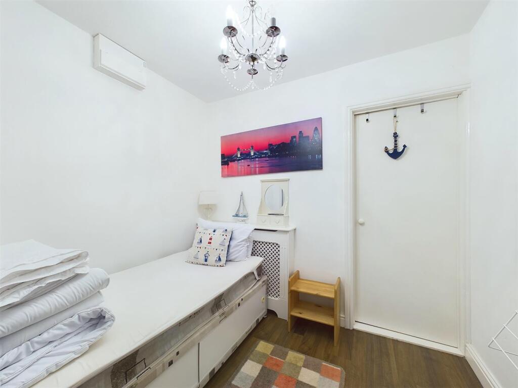 Bedroom 4/Study