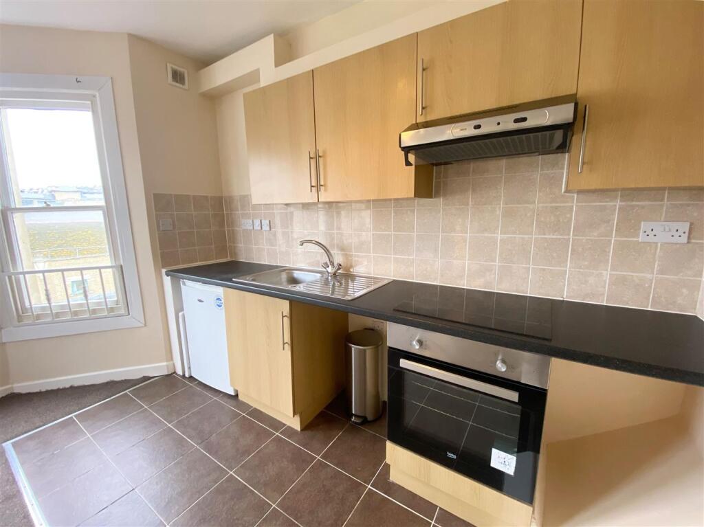 Kitchen.jpg