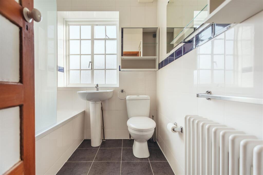 OO_tollington court_daviesdavies_03.jpg