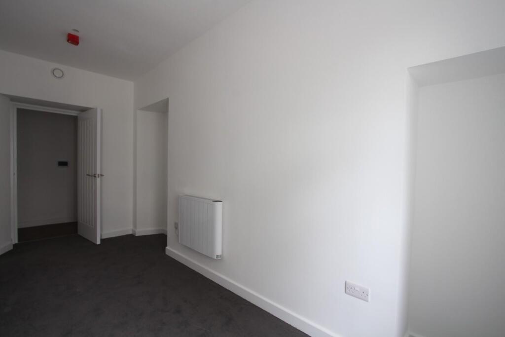 Flat 2. 1.JPG