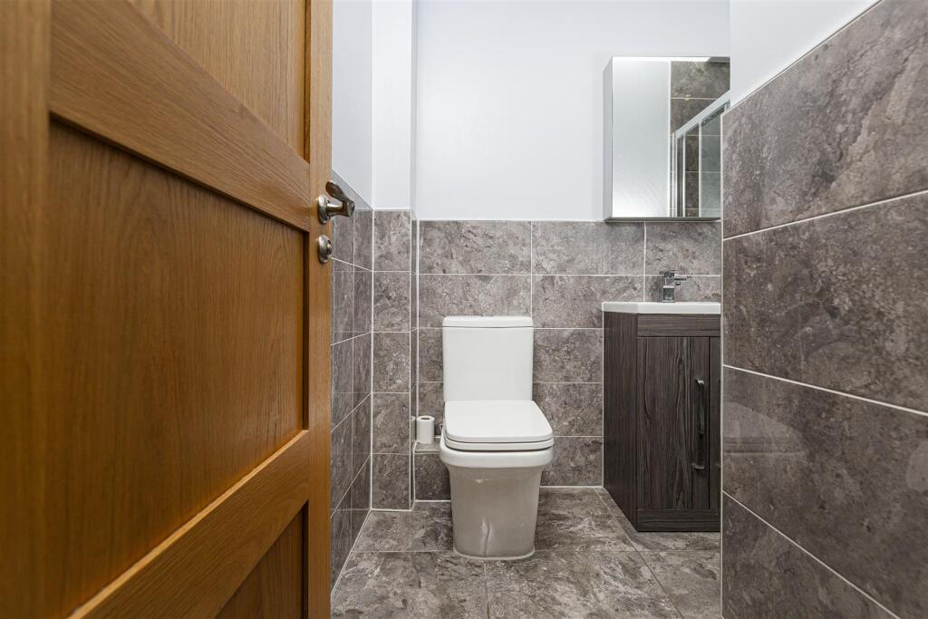 En Suite Shower Room