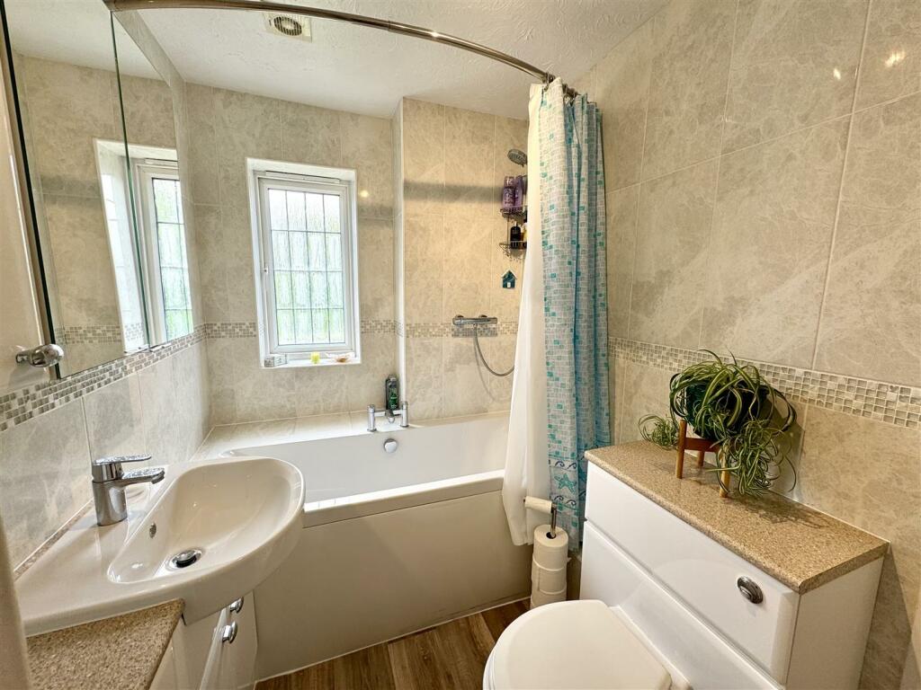 JACK AND JILL BATHROOM