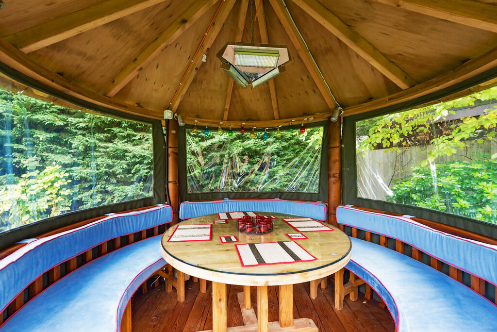 28 Raeburn Way (7...