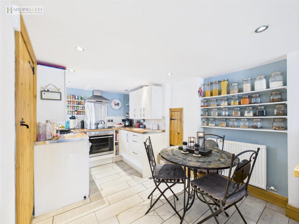 Kitchen Diner .1.jpg