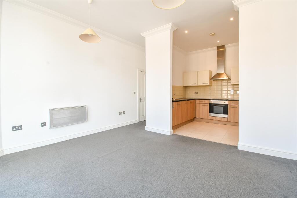 Living / Dining Room