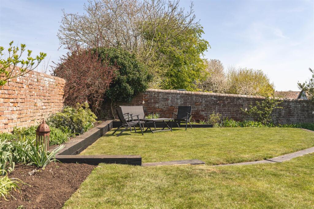 Old School House-46.jpg