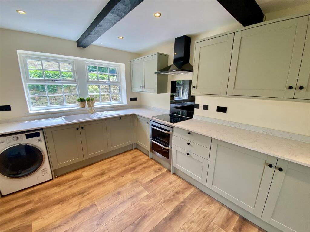 Bramleys Estate Agents - Sands Lane - Mirfield (9)