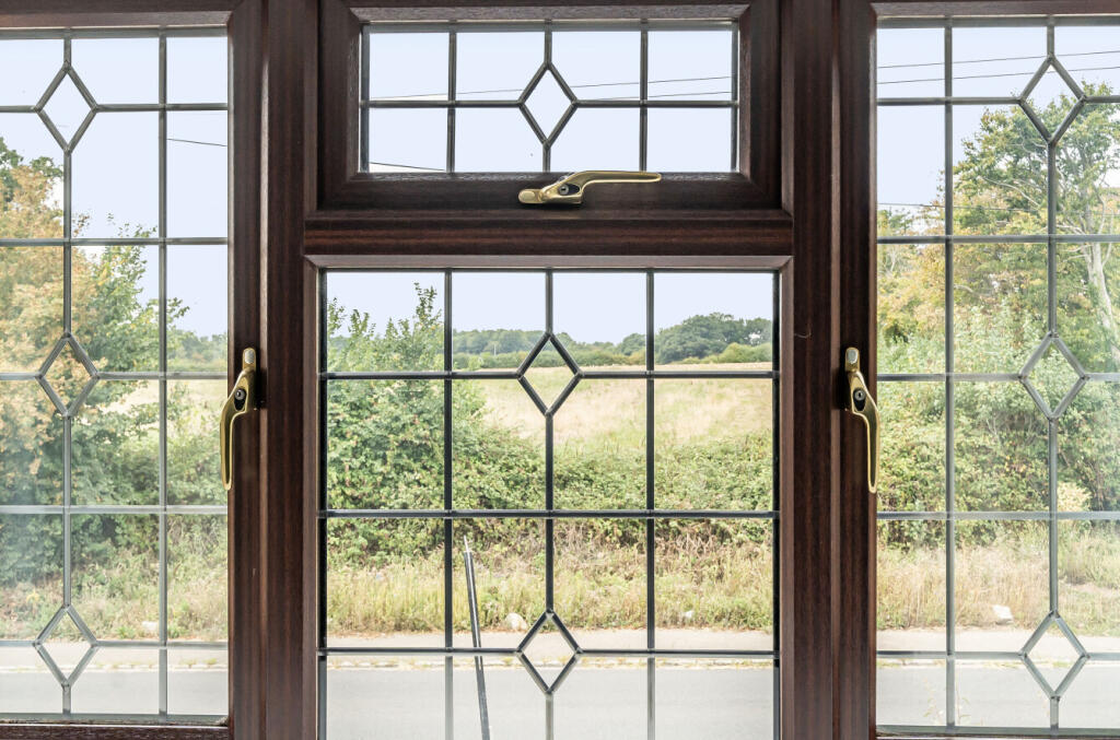 1341211-3-68a4941...