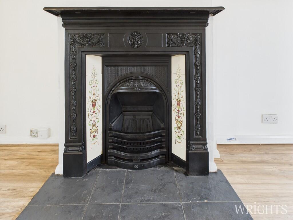 CAM02796G0-PR0494...