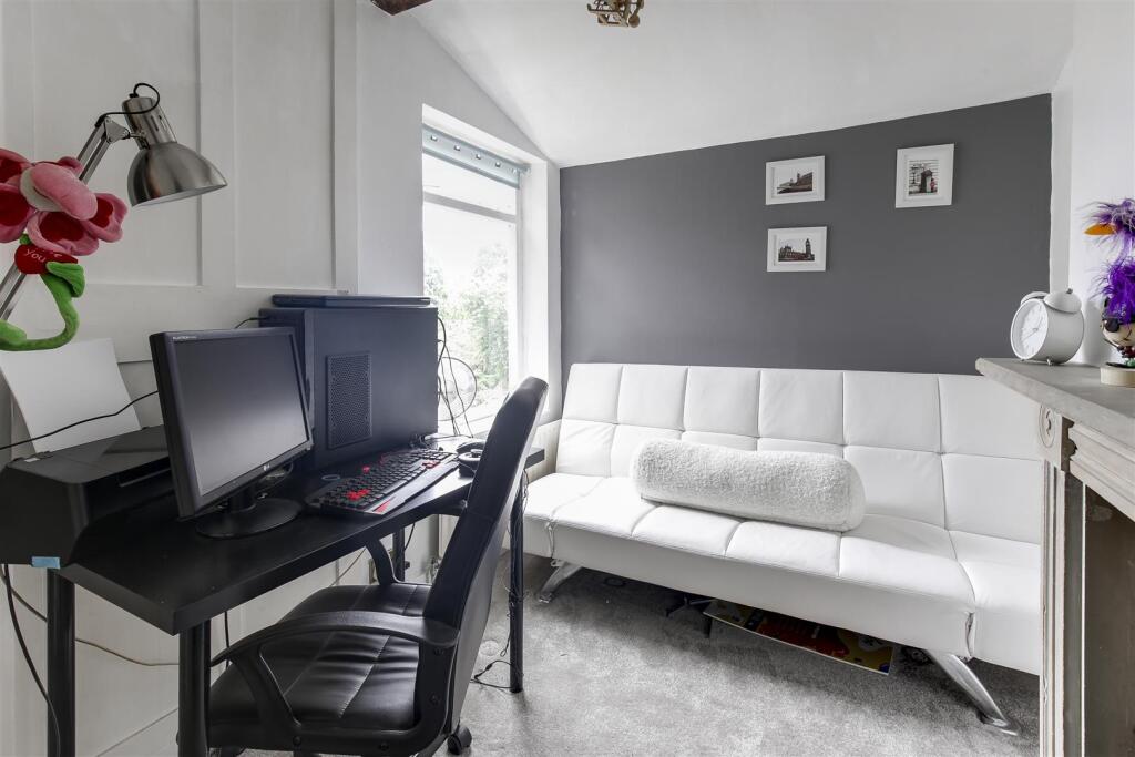 Chase side Cres_8.JPG