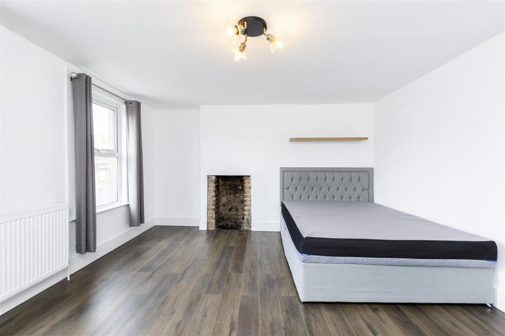 230B Camden High Street -8.jpg