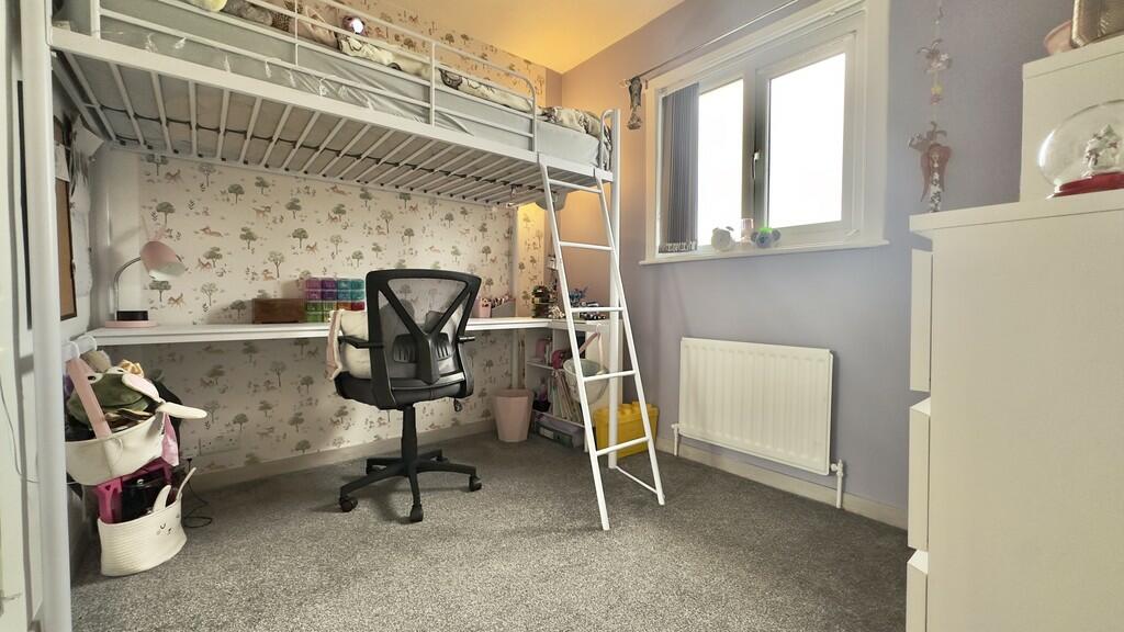 23E81D39-FFF1-450...