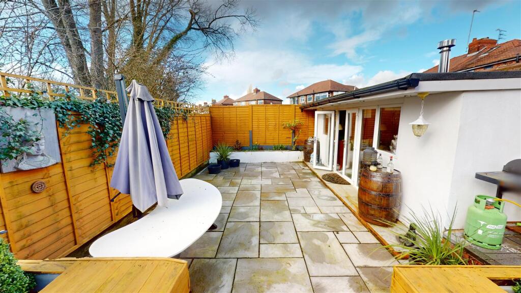 Kiln Lane Rear Garden