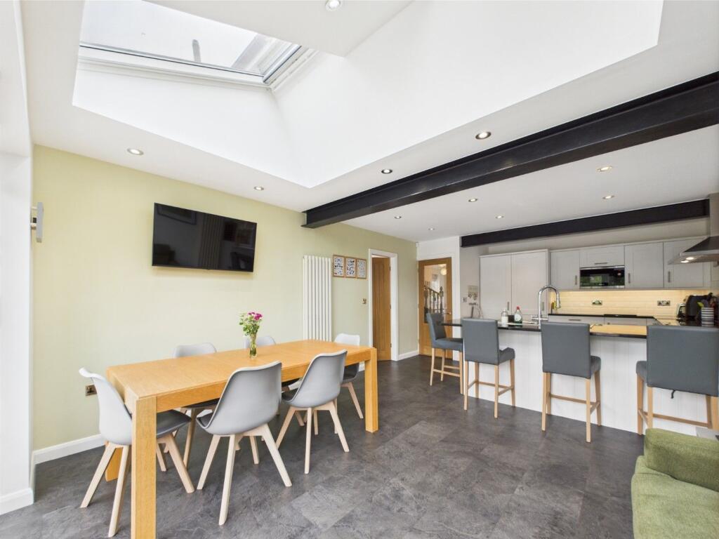 Open Plan Kitchen/Dining/Sun Room